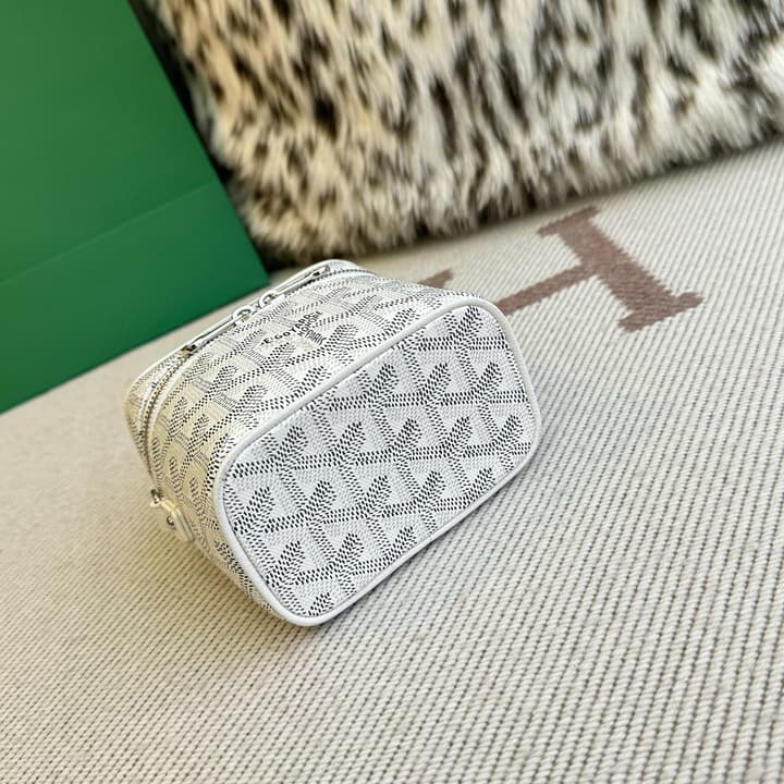 Goyard Muse Vanity Ultra Mini Cosmetic Bag in Blue