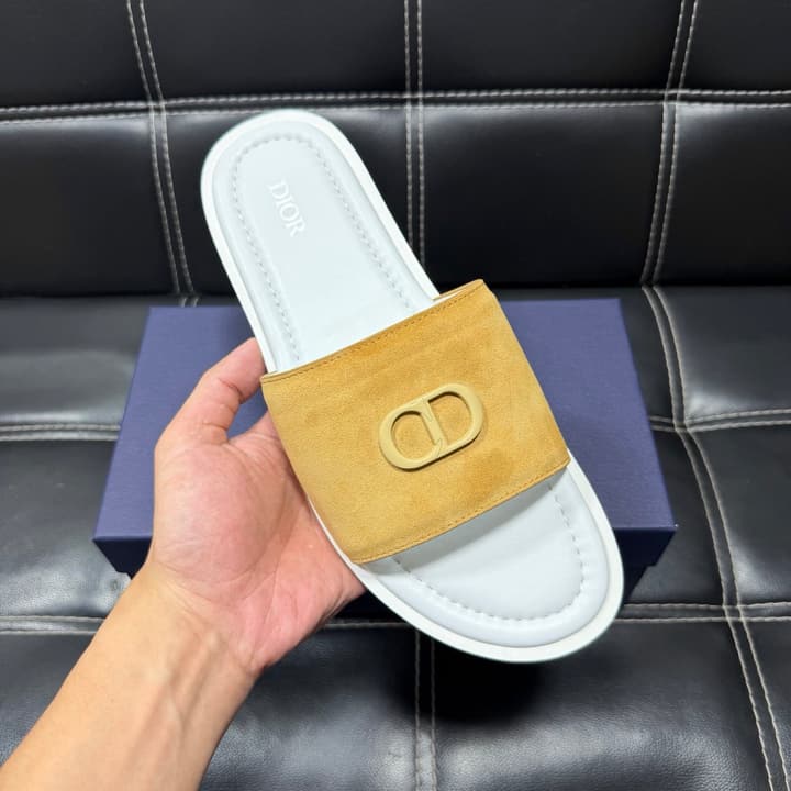 Dior Men's Pebbled Leather and Suede Slides – Spring/Summer Collection 2025 in Black Pebbled Leather Cross Strap