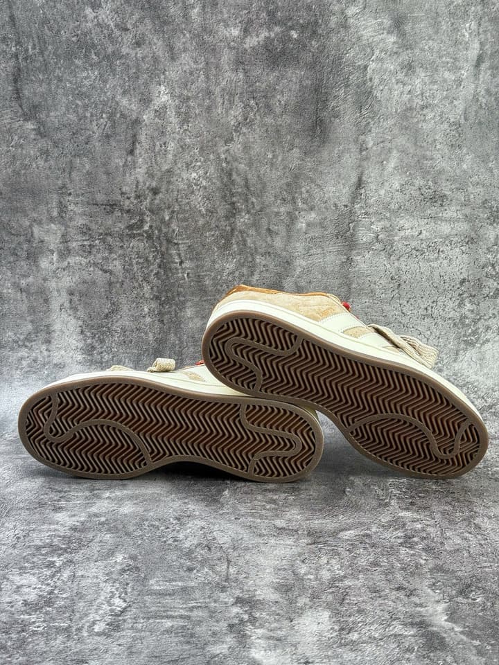 Adidas Originals CAMPUS 00s Retro Casual Sneakers in Taupe Suede With Tan Lining
