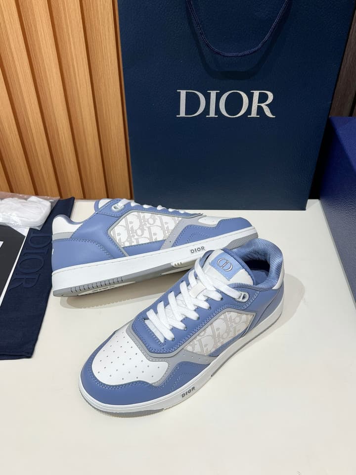 Dior B27 Unisex Sneakers – 2025 Collection in Light Blue And White