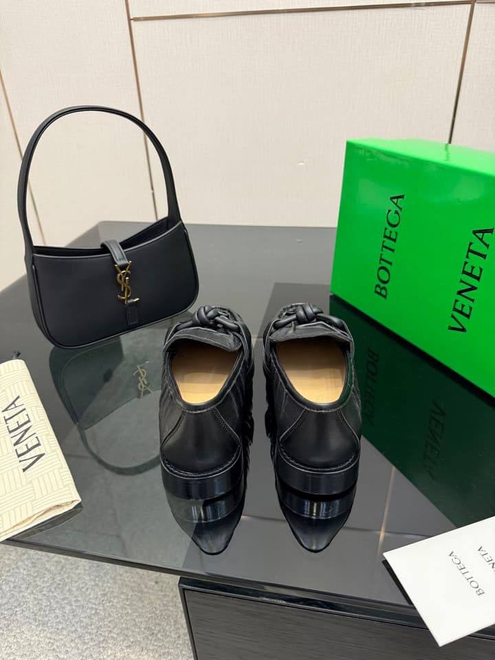 Bottega Veneta Astaire Suede Loafers in Black Leather