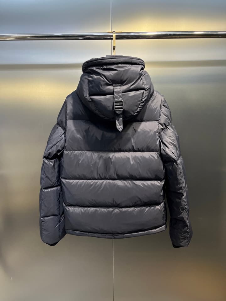 Burberry Detachable Sleeve Hooded Down Jacket