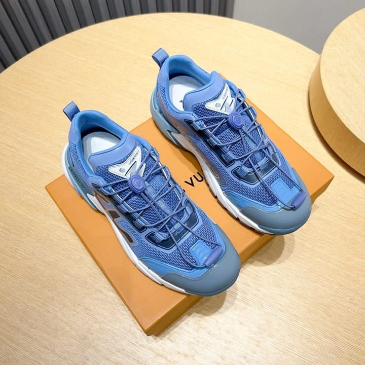 Louis Vuitton Runner Tatic Sneakers in Charcoal Monogram