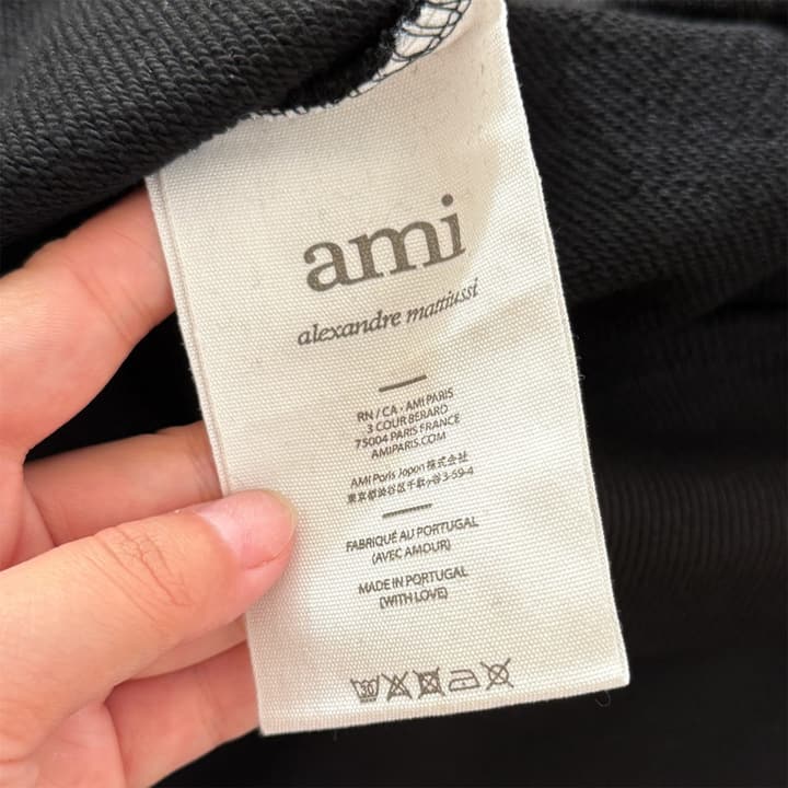 AMI Paris Terry Heart Boxy Sweatshirt – 25FW in Black Sweatshirt