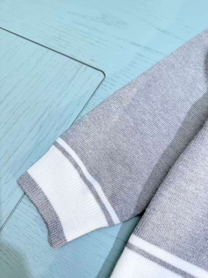 Dior Infant Cashmere Blend Three-Piece Set – Kids Collection – 2025SS in Light Grey Three-piece Set