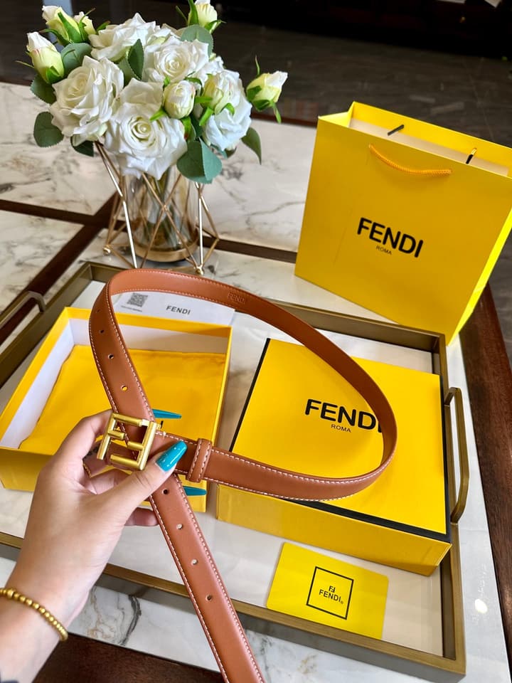 Fendi Tan Leather Belt with Gold Buckle in Tan Leather With Gold Buckle