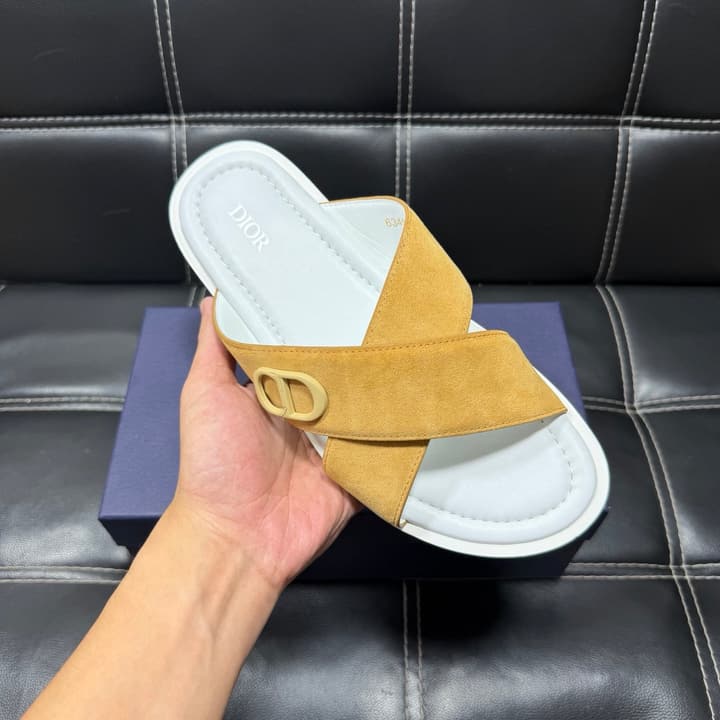 Dior Men's Pebbled Leather and Suede Slides – Spring/Summer Collection 2025 in Black Pebbled Leather Cross Strap