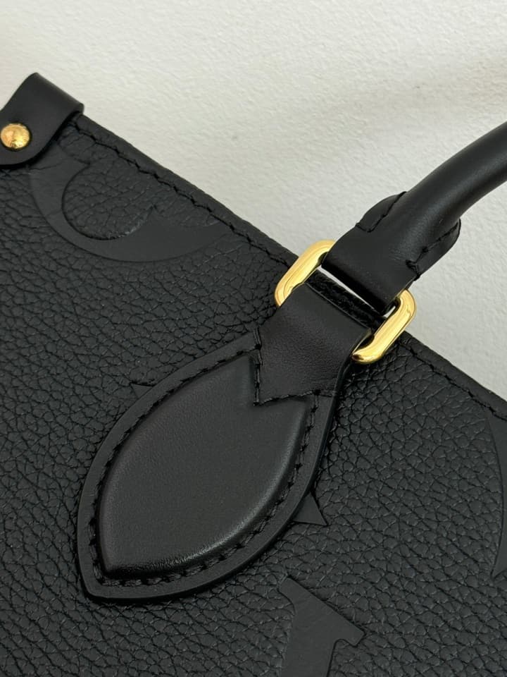 Louis Vuitton OnTheGo Tote Handbag in Black Embossed Leather Tote