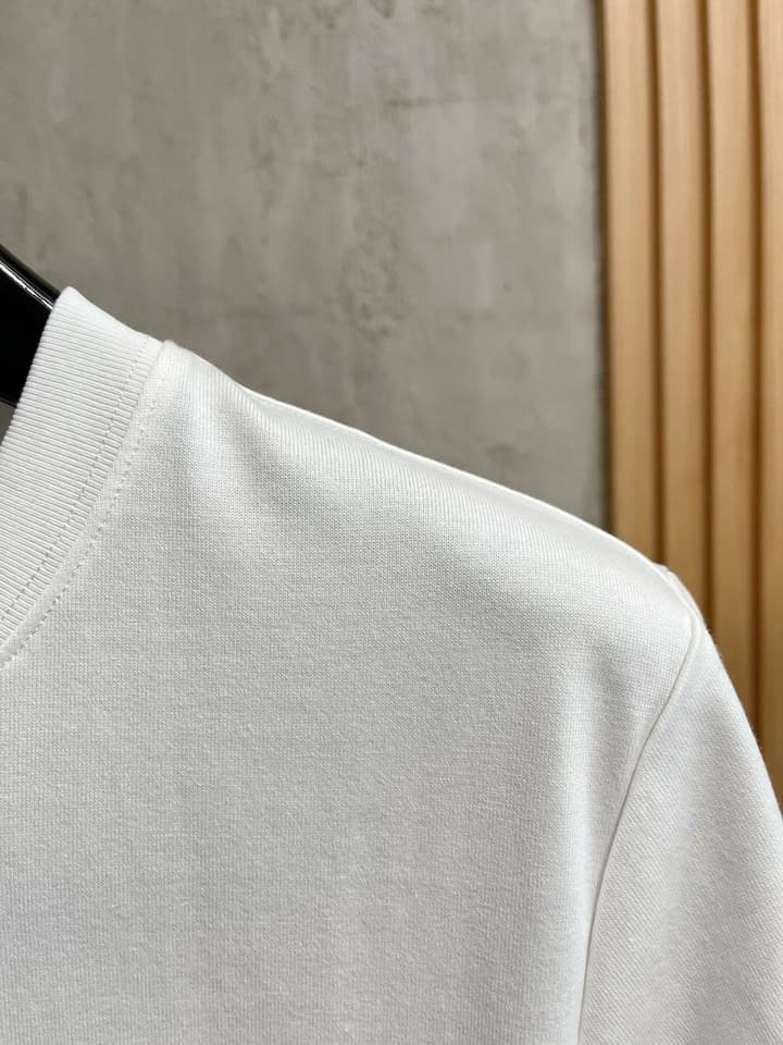 Prada Letter Logo Cotton T-Shirt – Spring/Summer Collection – 2025 in White T-shirt
