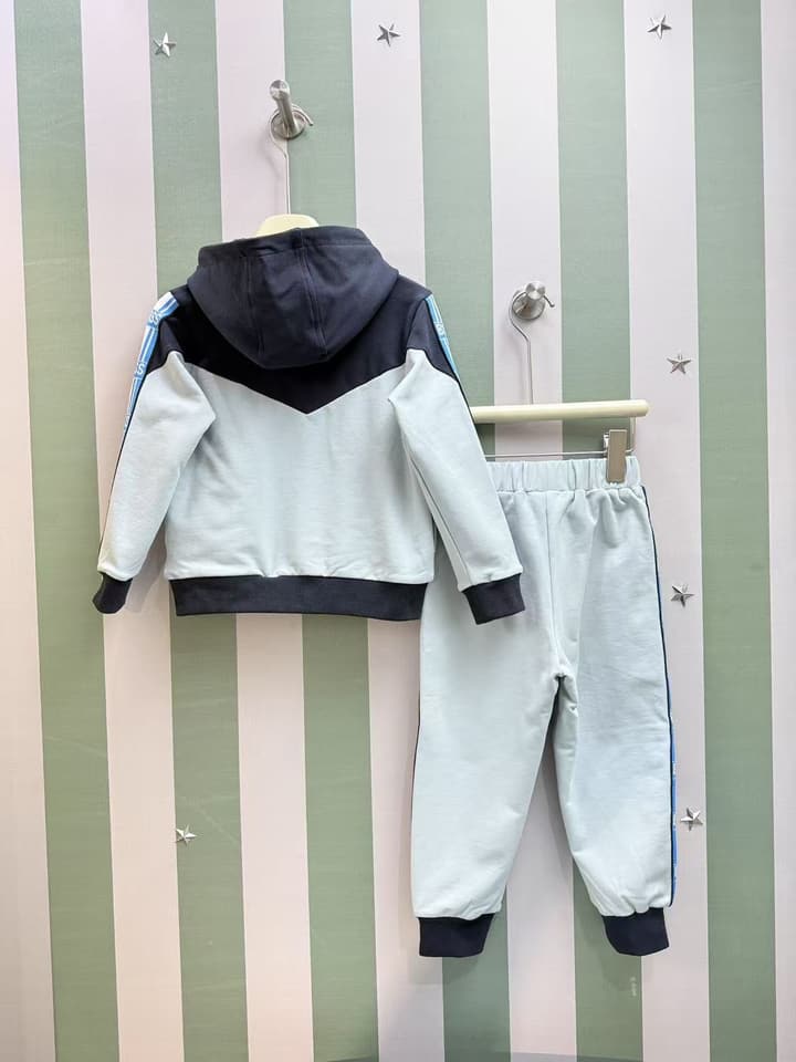 Boss Kids Sweatshirt and Pants Tracksuit Set – 2025SS in Navy And Light Blue Color Block Set