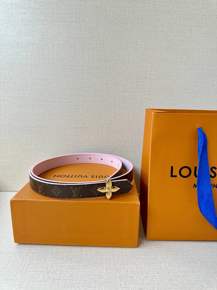 Louis Vuitton Mini Flowergram Reversible Belt in Gold Hardware