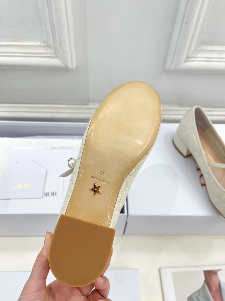 Dior Cannage Pearl Ballet Pumps – 2024 Early Spring Collection in Cream Mary Jane