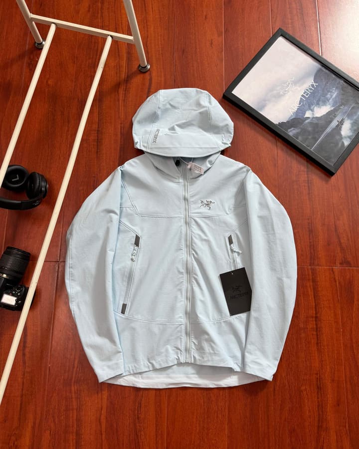 Arc'teryx Gamma Hoody Softshell Jacket in Black