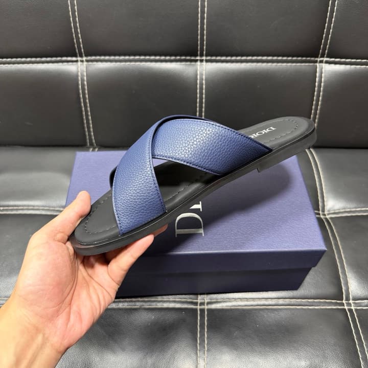 Dior Men's Pebbled Leather and Suede Slides – Spring/Summer Collection 2025 in Black Pebbled Leather Cross Strap