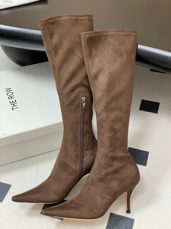 The Row Elastic Kitten Heel Boots – 2025 Fall Collection in Black Suede 3cm Heel