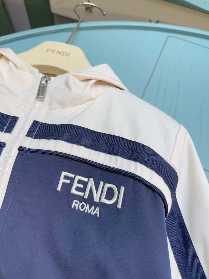 Fendi Kids Logo Windbreaker Tracksuit – 2025SS – Kids Collection in Navy Blue With Cream Accents