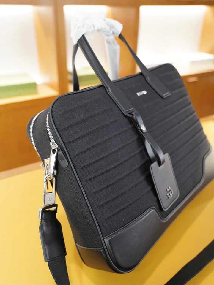 RIMOWA High-Version Crossbody Backpack in Matte Black Briefcase
