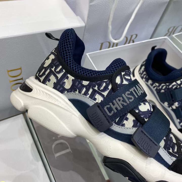 Dior D-Wander Casual Sneakers – 2023 Collection in Navy Oblique D-wander Sneaker 1