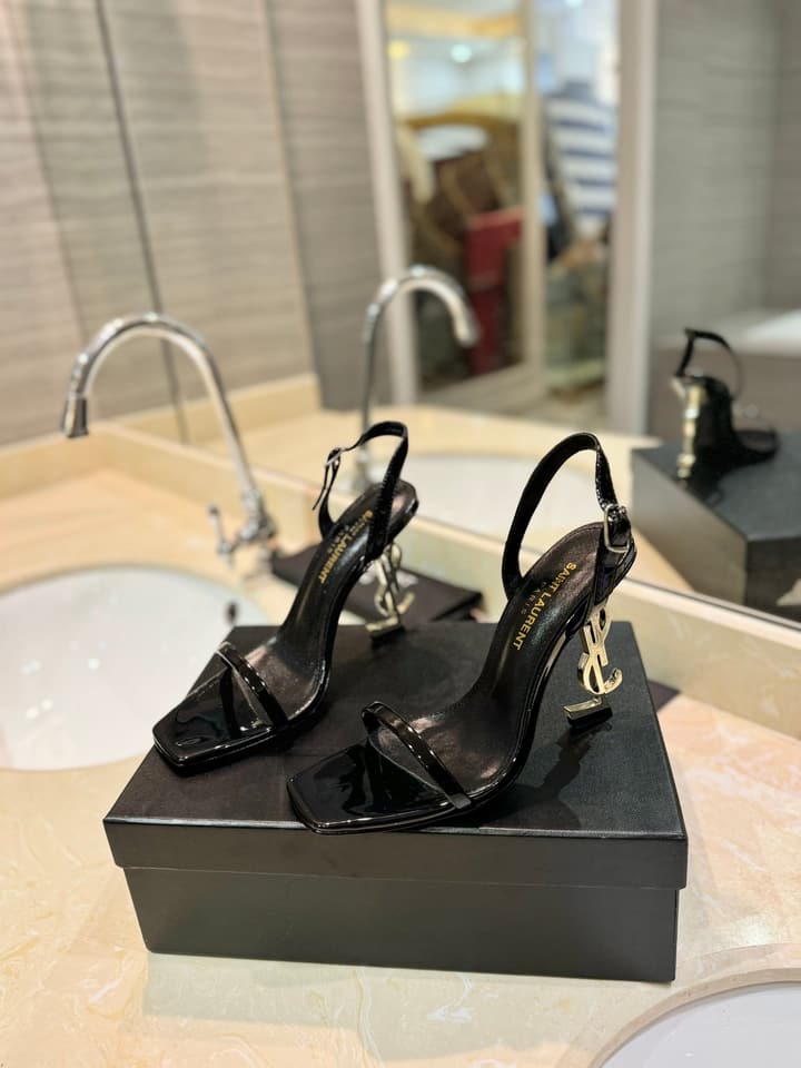 Saint Laurent YSL Logo Heeled Sandals in Apricot Patent