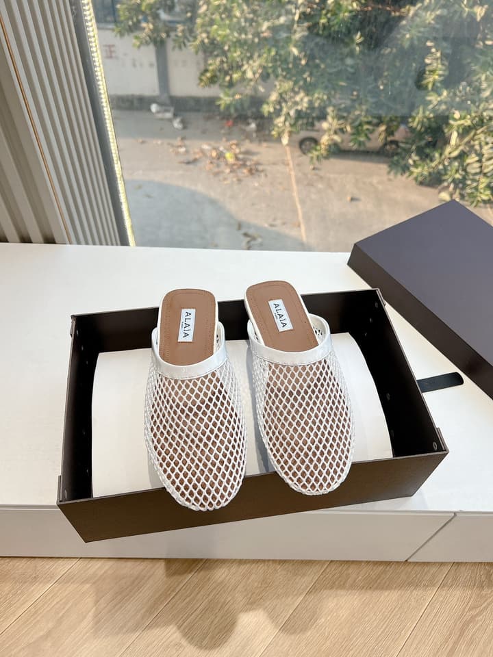 Alaïa Fishnet Mules – 2025 SS