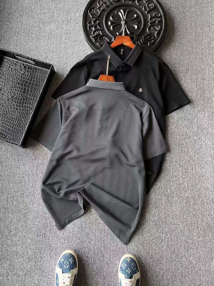 Moncler Seamless Polo Shirt – 2024 Collection in Gold