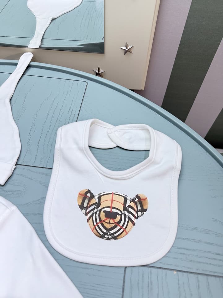 Burberry Classic Plaid Baby Romper Set – Kids Collection – 2025SS in White Set With Bear Graphic