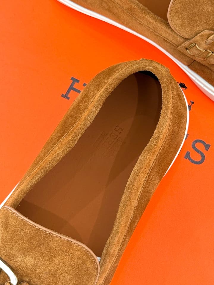 Hermès Retro Couple's Loafers – 25FW in Dark Brown