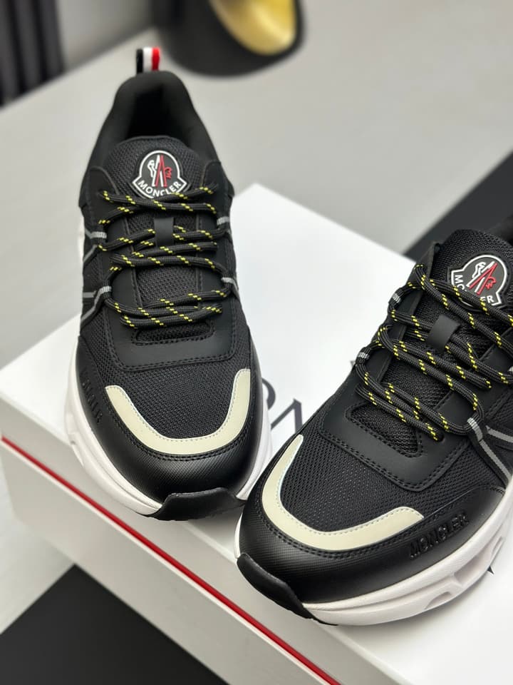 Moncler Trailgrip GTX Performance Running Shoes in Black