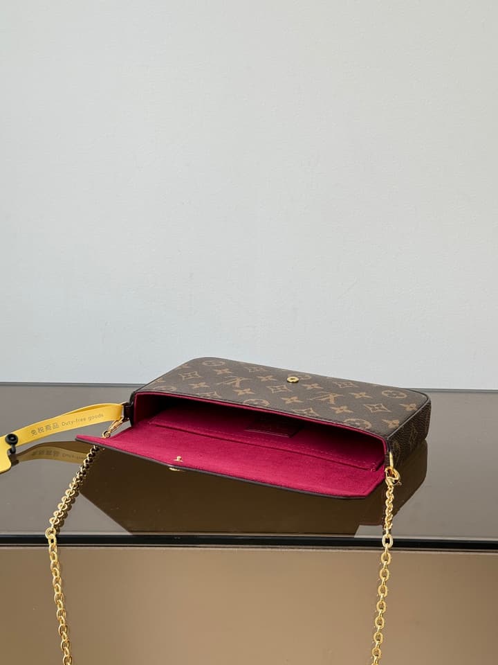 Louis Vuitton Pochette Felicie Monogram Chain Bag in Monogram Canvas With Pink Interior