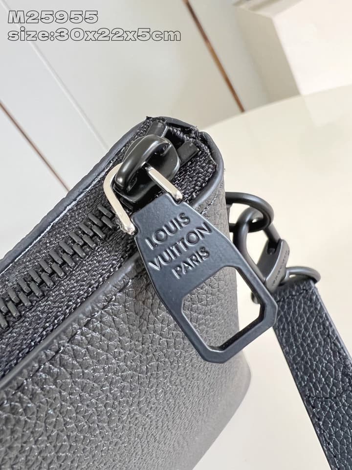 Louis Vuitton Takeoff Pouch in Black