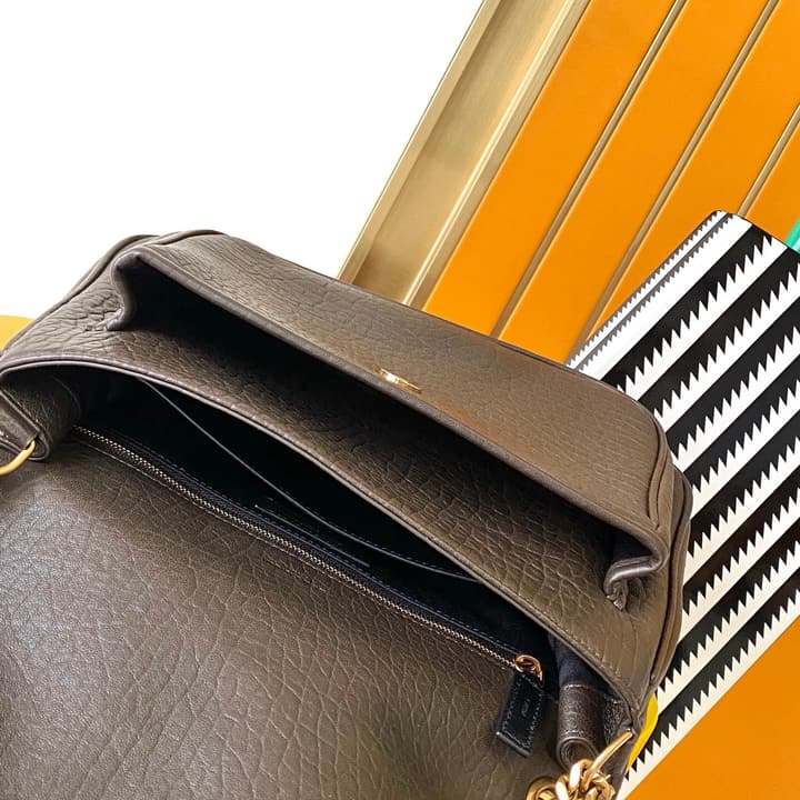 Saint Laurent Niki Medium Flap Bag in Cream Leather