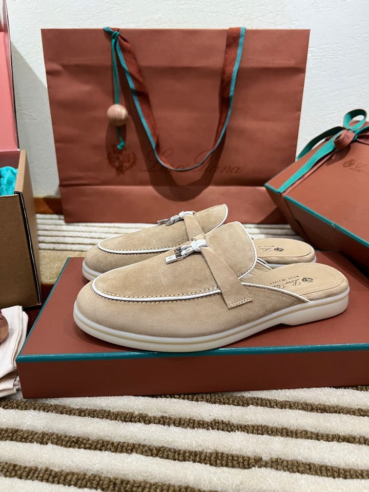 Loro Piana Women's Mules in Pale Beige Suede