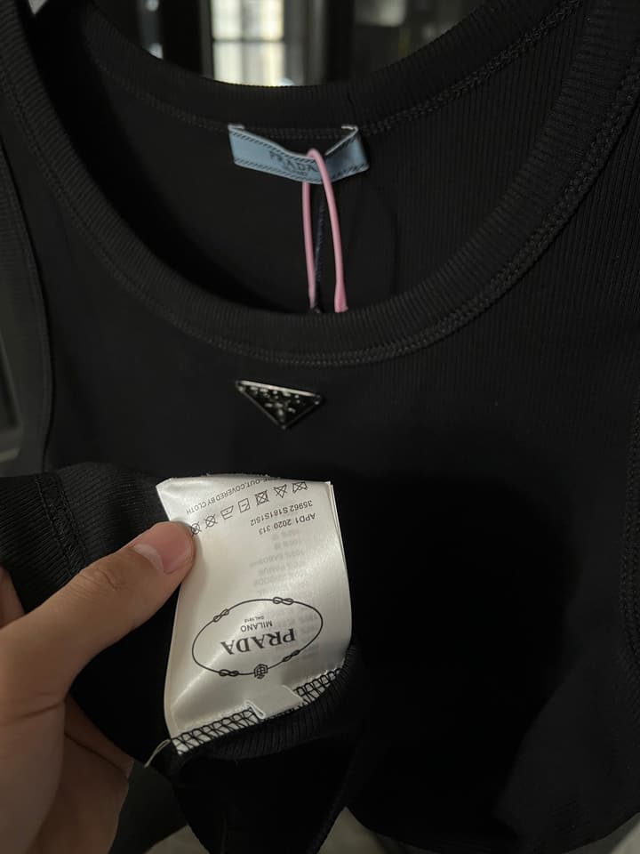 Prada Metal Triangle Logo Ribbed Tank Top – 25SS in Black