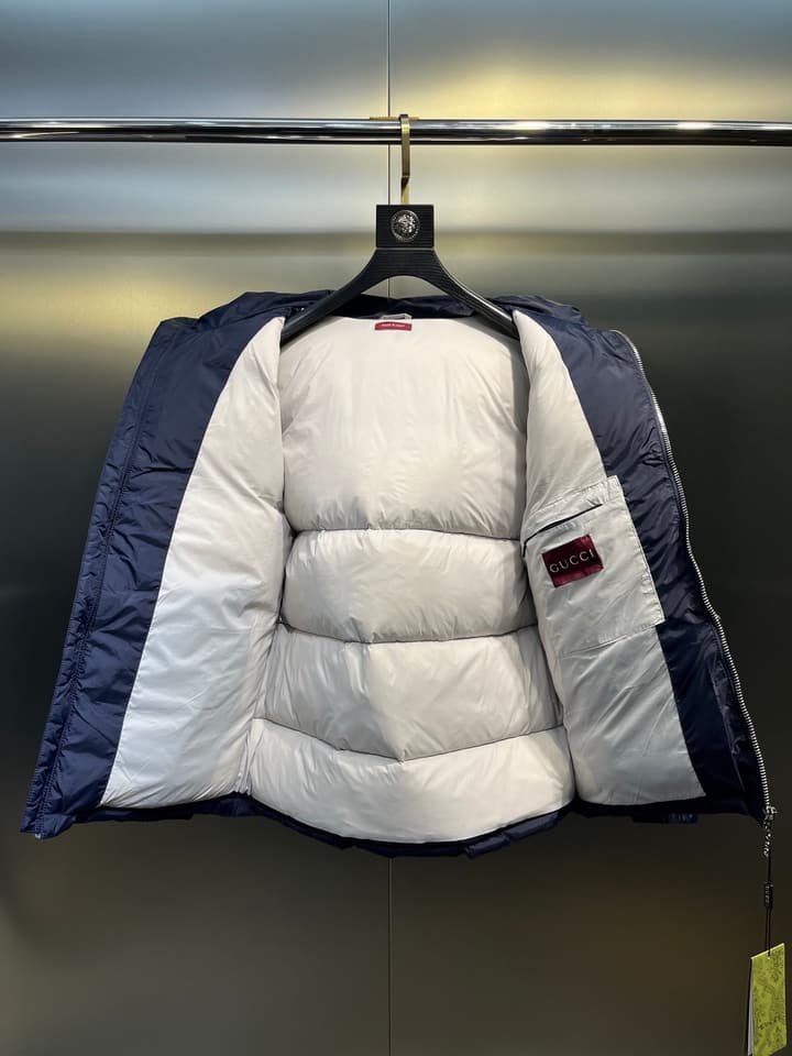 Gucci 1985 Autumn/Winter Down Jacket in Gold