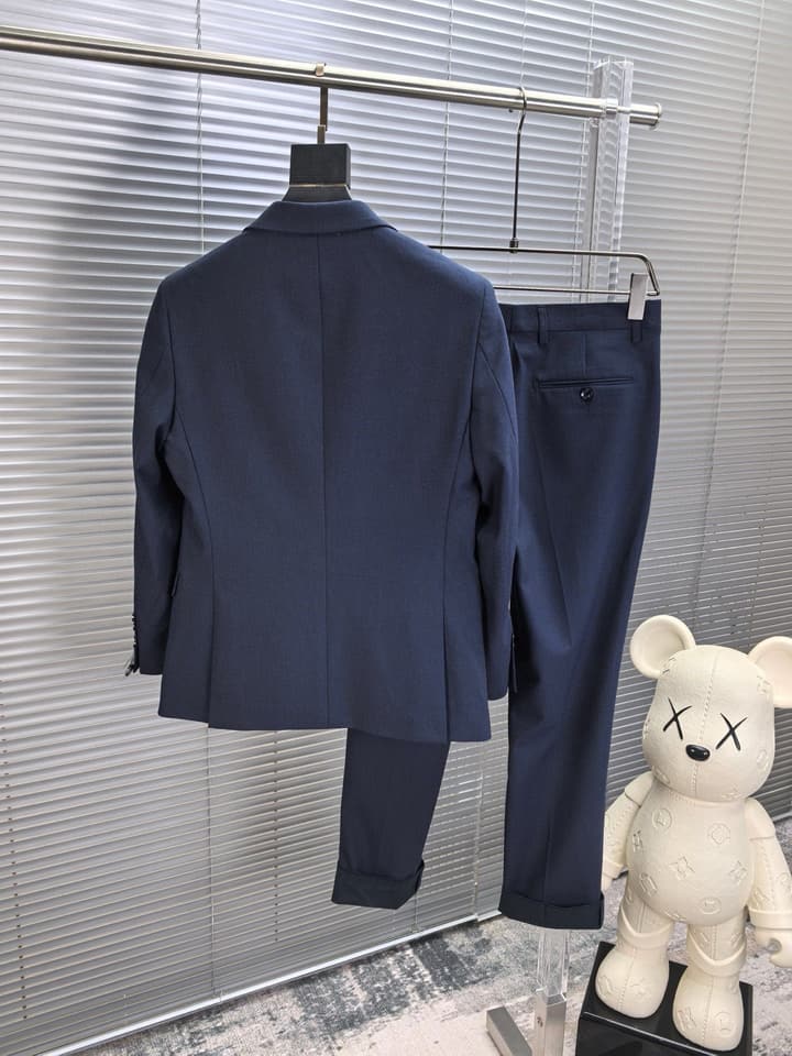 Louis Vuitton 2025 Casual Business Suit Set in Deep Navy Blue Suit Set