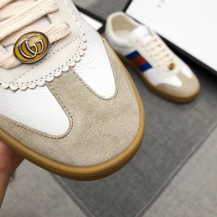 Gucci High-End Casual Leather Sneakers in White Pearlescent With Web Stripe
