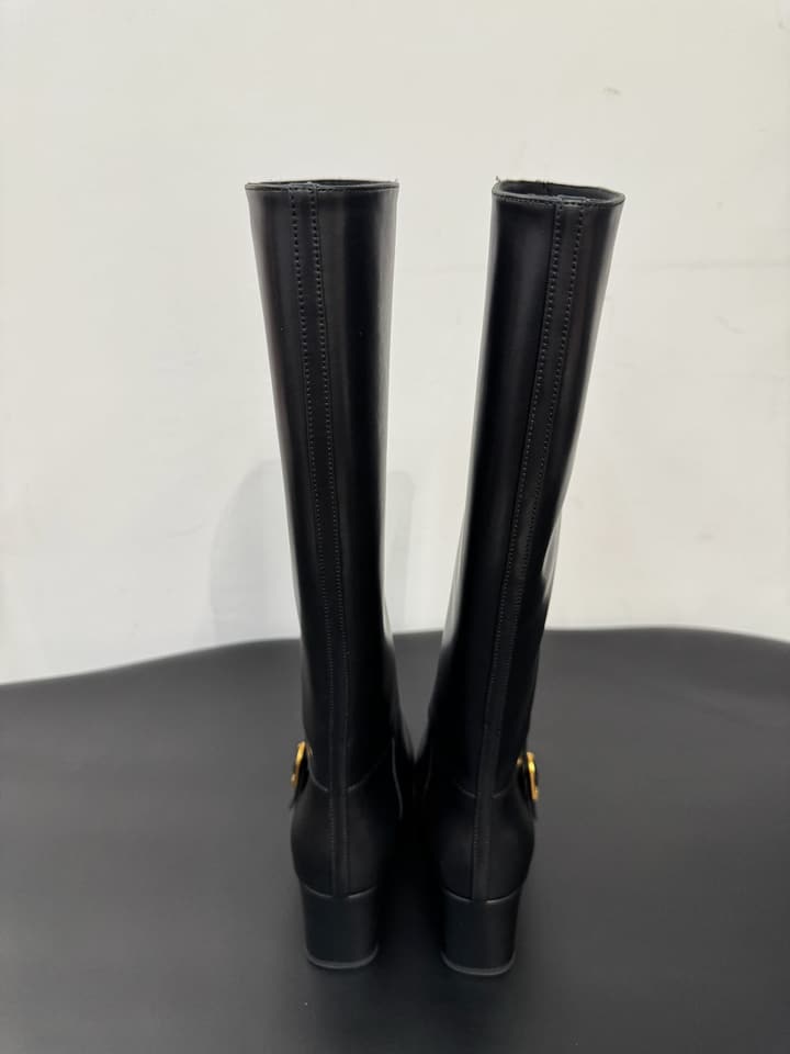 Saint Laurent Leather Pumps – 25FW