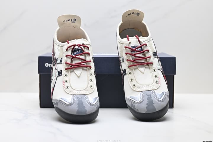 Onitsuka Tiger Mexico 66 Slip-On Casual Sneakers in Cream Black Stripes Graphic