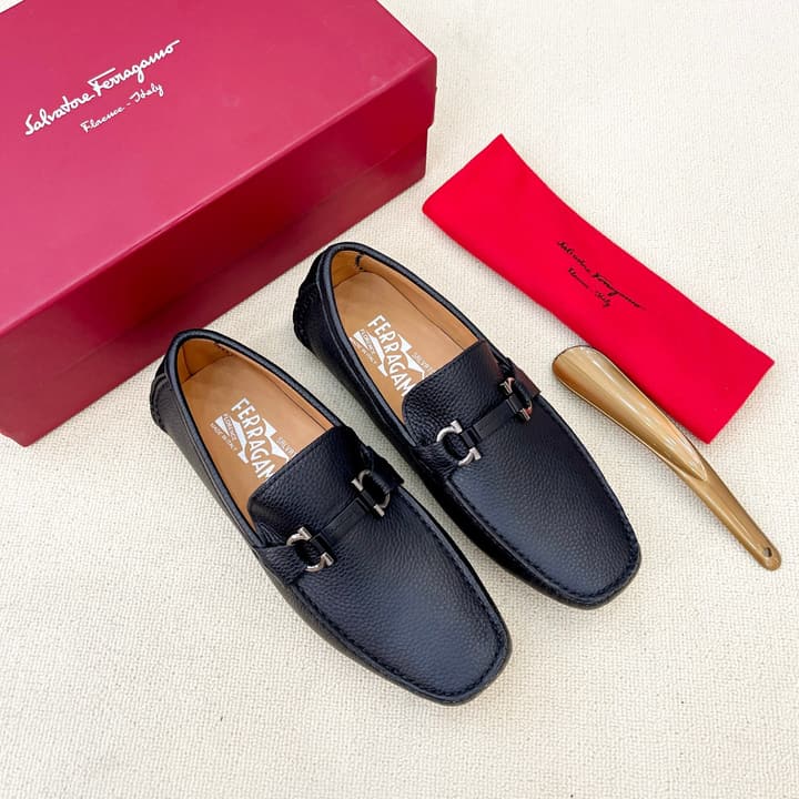 Ferragamo Men's Driving Loafers in Dark Navy Classic Loafer