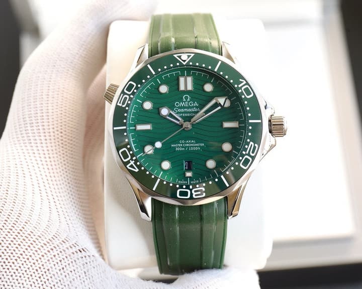 Omega Seamaster 300 Mechanical Diver Watch in Green Dial With Green Rubber Strap