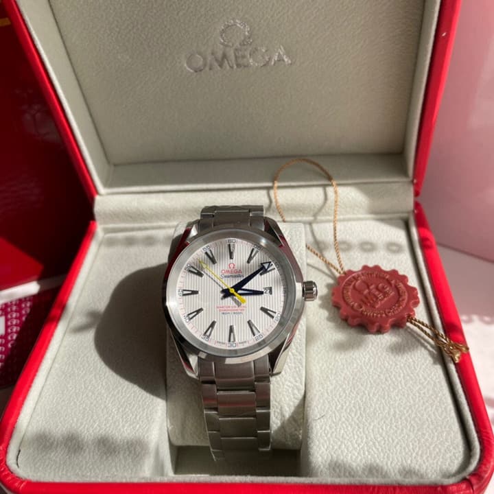 Omega Seamaster Aqua Terra 150 Co-Axial Master Chronometer 41mm in White Dial Steel Bracelet
