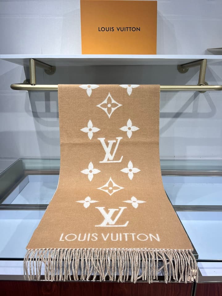 Louis Vuitton Reykjavik Cashmere Scarf