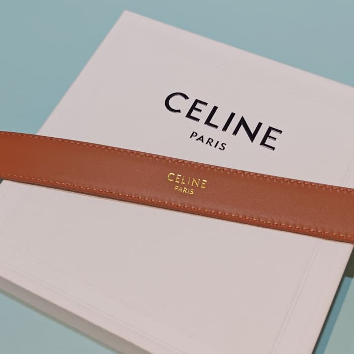 Celine 2.5cm Reversible Cowhide Belt in Classic Black