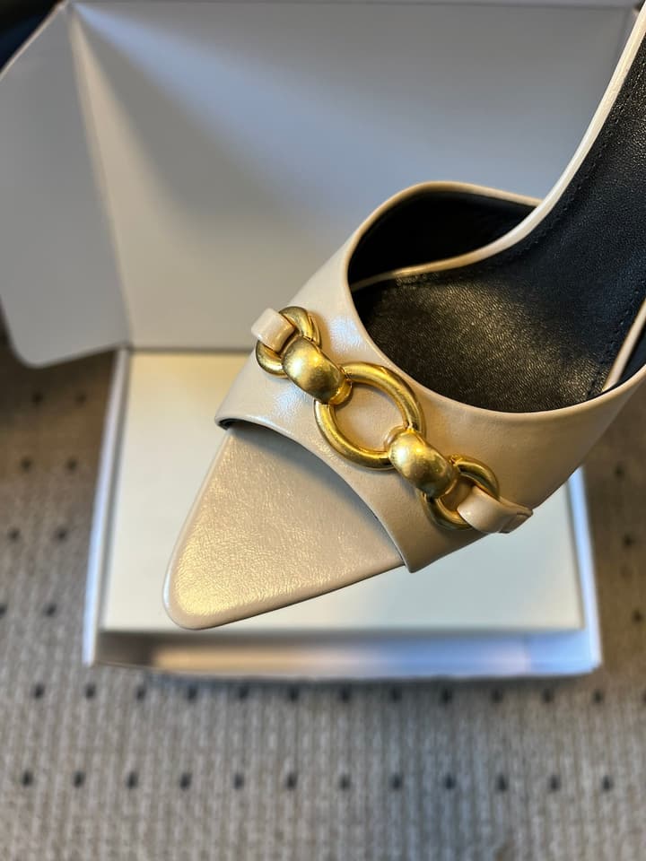 Saint Laurent Chain Pointed-Toe Heeled Mules – 26SS in Beige