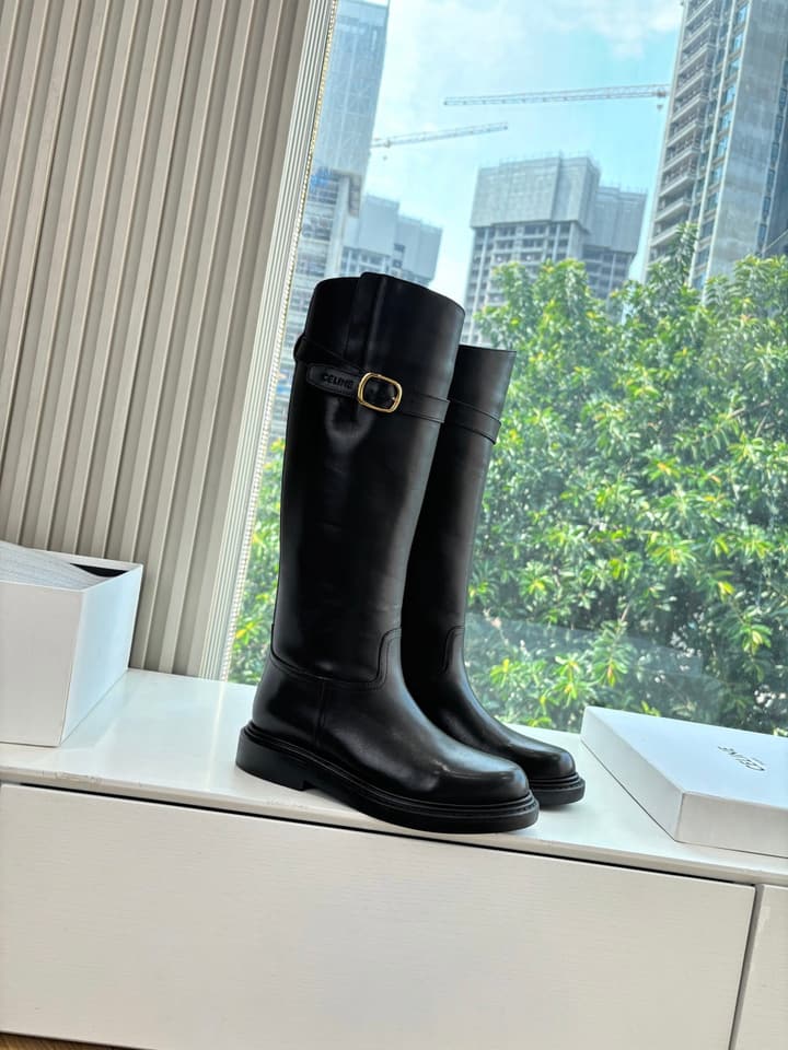 Celine Triomphe Leather Knight Boots – 2025 Autumn/Winter Collection in Black