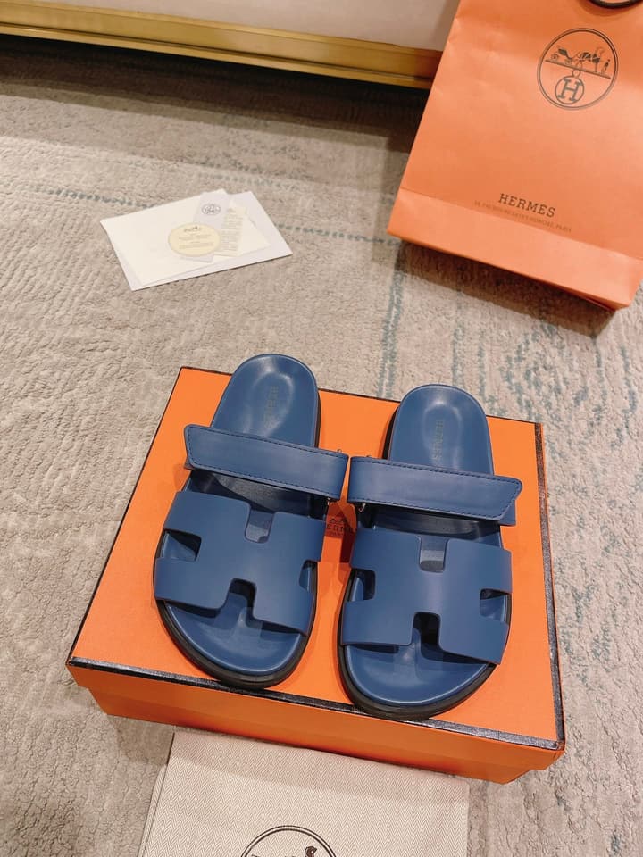 Hermès Chypre Slides – 2023SS Collection in Black And White