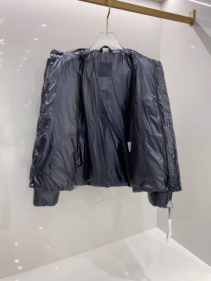 Moncler Goose Down Puffer Jacket – 2025FW in Dark Charcoal