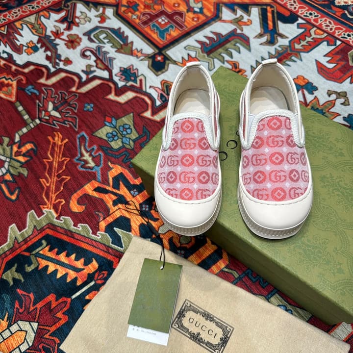 Gucci Kids Footwear – Kids Collection in Beige Plaid Slip-on