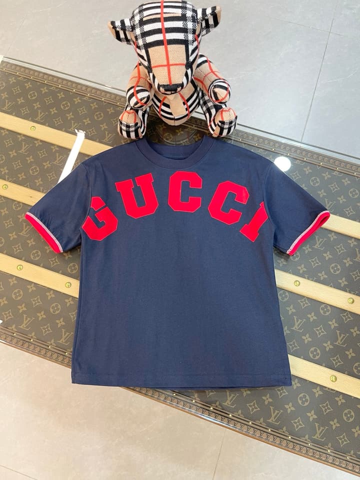 Gucci Flocked Print T-Shirt – 2026 Early Spring – Kids Collection in Green