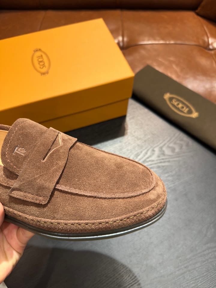 Tod's Gommino Calfskin Loafers in Charcoal Suede